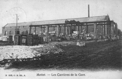Mettet les Carrières de la gare.jpg